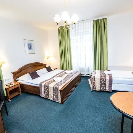 Grand 3* Řevnice